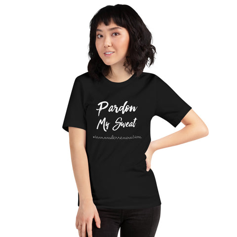 Signature Short-Sleeve Unisex T-Shirt - Black/White Sizes XL-4XL